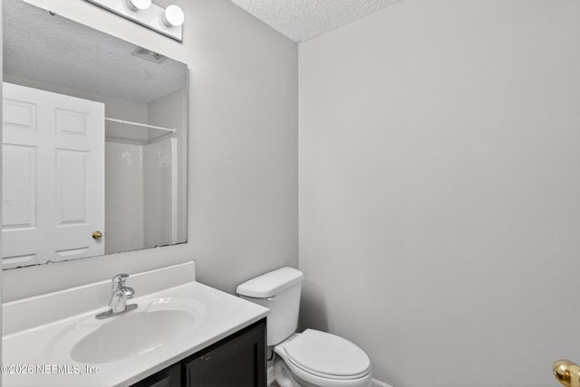 11816 LAKE BEND Circle, Jacksonville, FL 32218