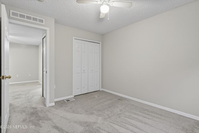11816 LAKE BEND Circle, Jacksonville, FL 32218
