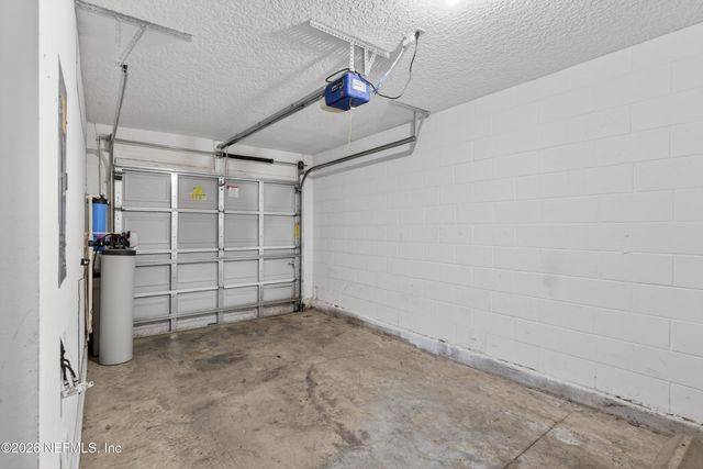 11816 LAKE BEND Circle, Jacksonville, FL 32218