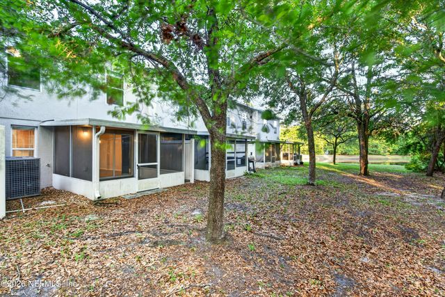 11816 LAKE BEND Circle, Jacksonville, FL 32218