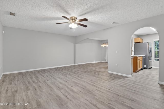 11816 LAKE BEND Circle, Jacksonville, FL 32218