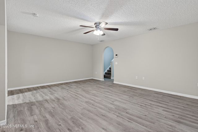 11816 LAKE BEND Circle, Jacksonville, FL 32218