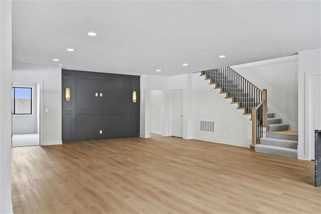 2944 W 133rd Terrace, Leawood, KS 66209