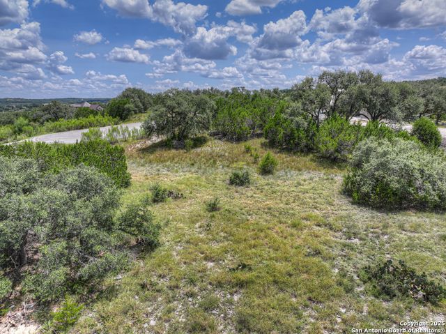 1147 Mission, Canyon Lake, TX 78133