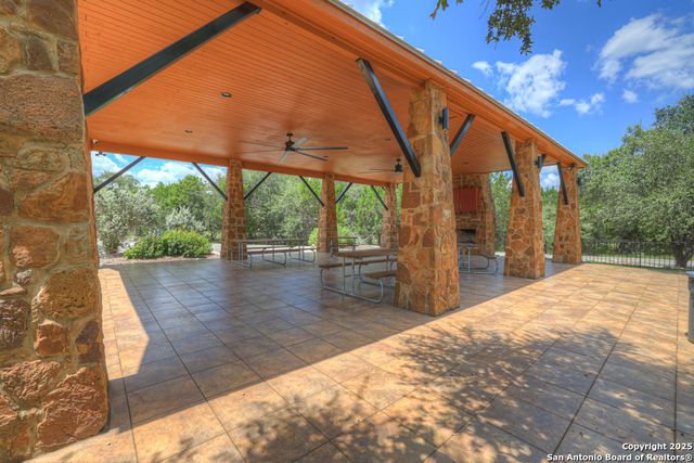 1147 Mission, Canyon Lake, TX 78133