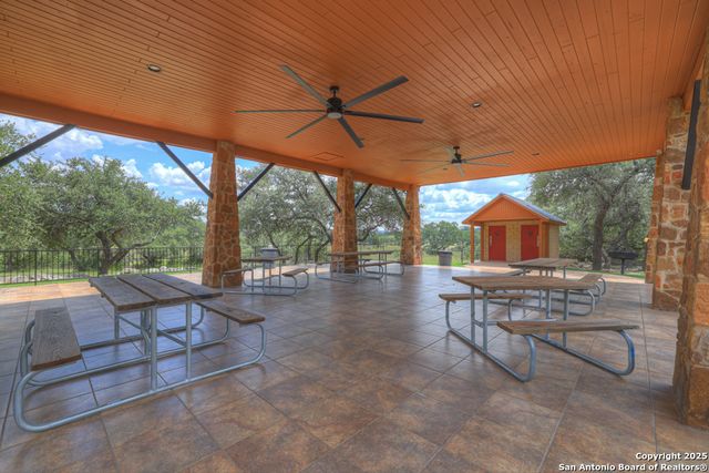 1147 Mission, Canyon Lake, TX 78133