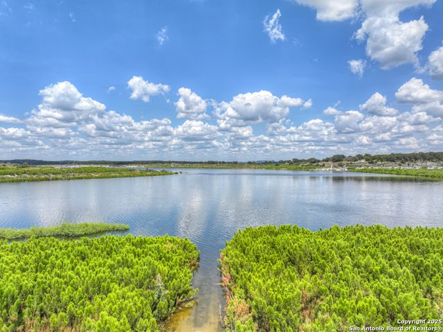 1147 Mission, Canyon Lake, TX 78133