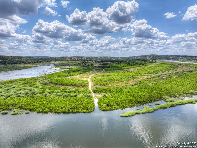 1147 Mission, Canyon Lake, TX 78133