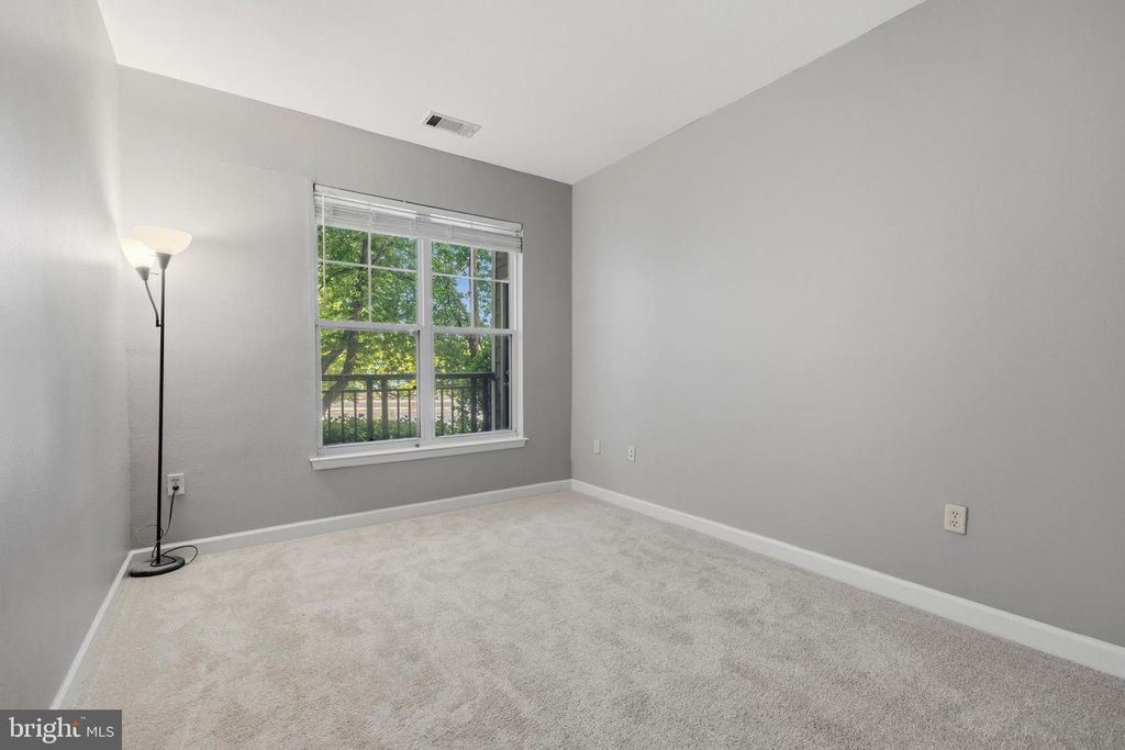 Image 29 of property listing at 501 HUNGERFORD DR #144, Rockville, MD 20850