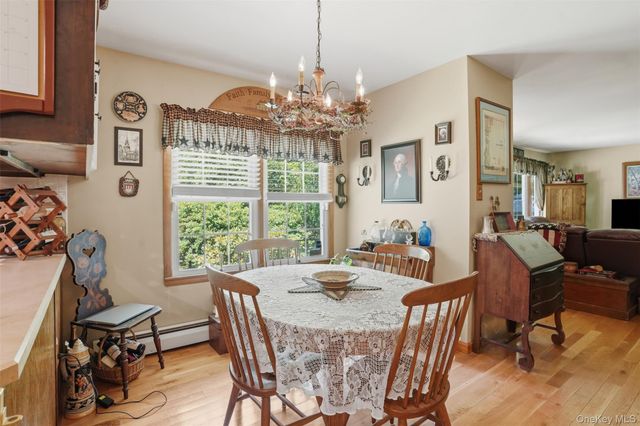 9 Rocky Road, Red Hook, NY 12571
