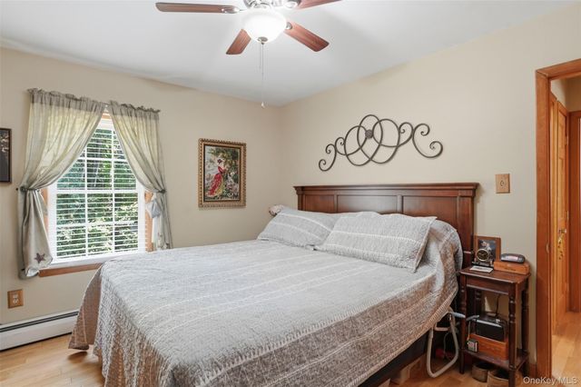 9 Rocky Road, Red Hook, NY 12571