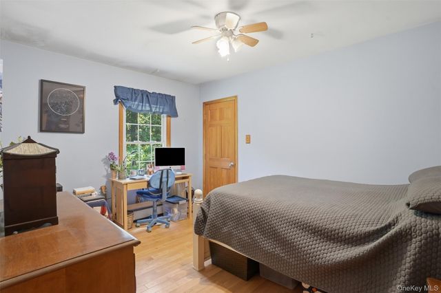 9 Rocky Road, Red Hook, NY 12571