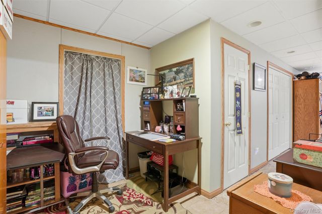 9 Rocky Road, Red Hook, NY 12571