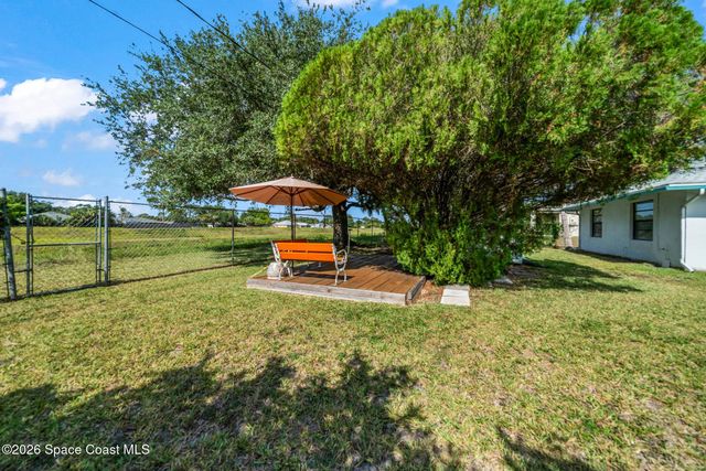 622 Altona Street NW, Palm Bay, FL 32907