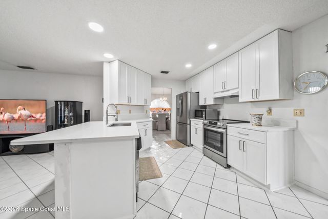622 Altona Street NW, Palm Bay, FL 32907