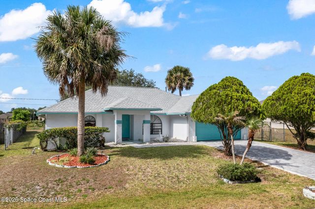622 Altona Street NW, Palm Bay, FL 32907