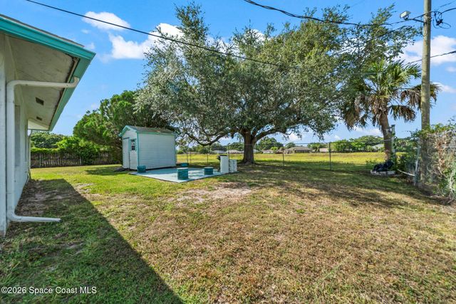 622 Altona Street NW, Palm Bay, FL 32907
