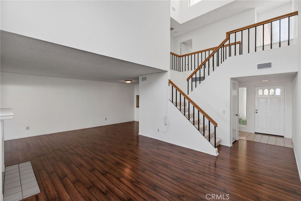 Image 21 of property listing at 891 Connors Court, Claremont, CA 91711