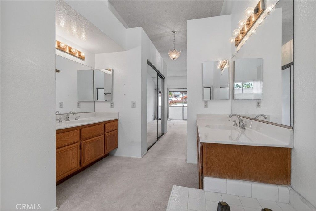 Image 26 of property listing at 891 Connors Court, Claremont, CA 91711