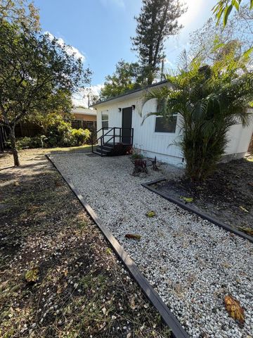 615 SW 14th Avenue 1-2, Fort Lauderdale, FL 33312
