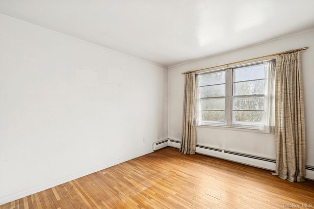 225 Port Washington Boulevard, Port Washington, NY 11050