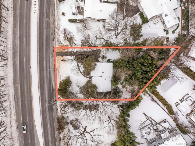 225 Port Washington Boulevard, Port Washington, NY 11050