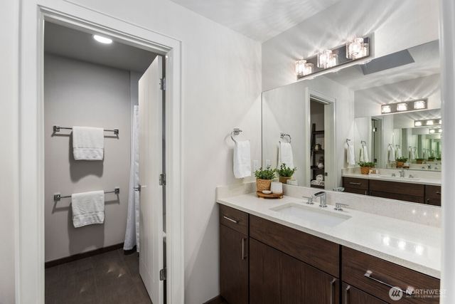 10833 104th Avenue NE, Kirkland, WA 98033