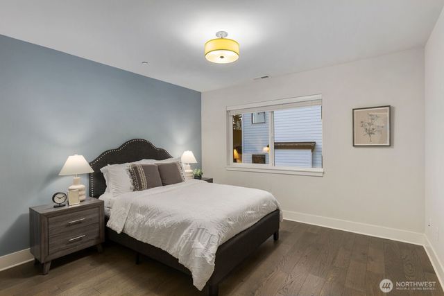 10833 104th Avenue NE, Kirkland, WA 98033