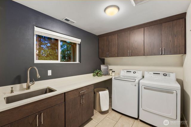 10833 104th Avenue NE, Kirkland, WA 98033