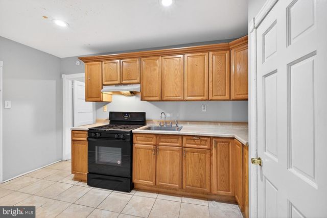 241 CHERRY ST, Sharon Hill, PA 19079