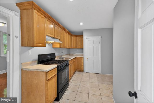 241 CHERRY ST, Sharon Hill, PA 19079