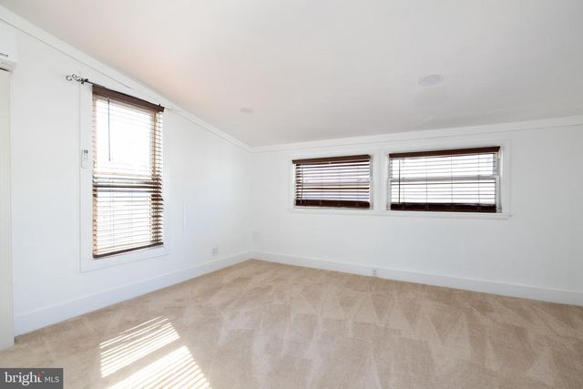 106-A W KINGS HWY, Mount Ephraim, NJ 08059