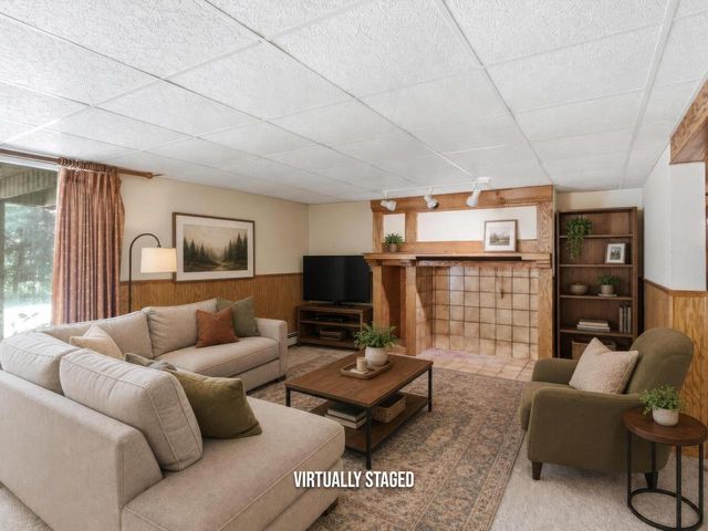 W6333 Burkshire LANE, Plymouth, WI 53073
