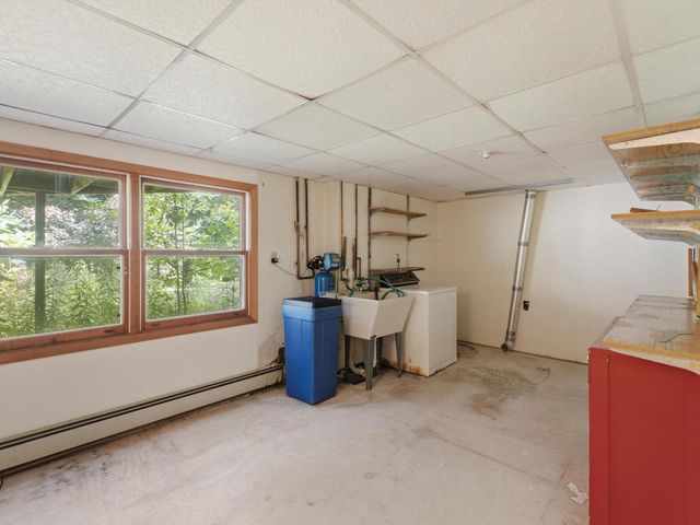 W6333 Burkshire LANE, Plymouth, WI 53073