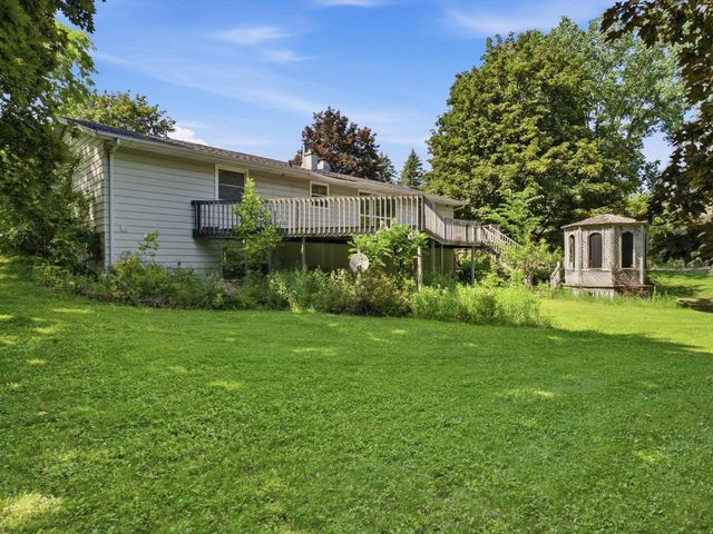 W6333 Burkshire LANE, Plymouth, WI 53073