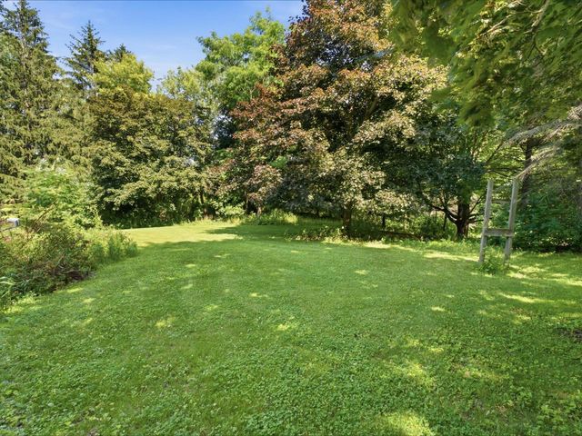 W6333 Burkshire LANE, Plymouth, WI 53073