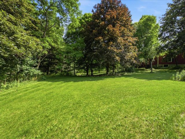 W6333 Burkshire LANE, Plymouth, WI 53073