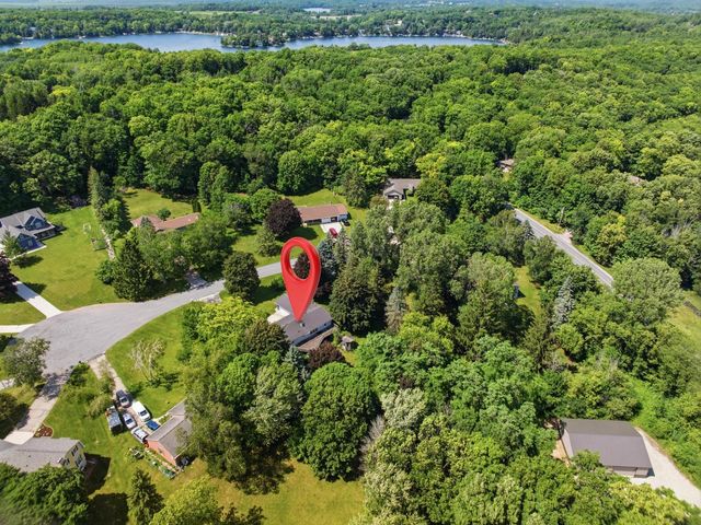 W6333 Burkshire LANE, Plymouth, WI 53073