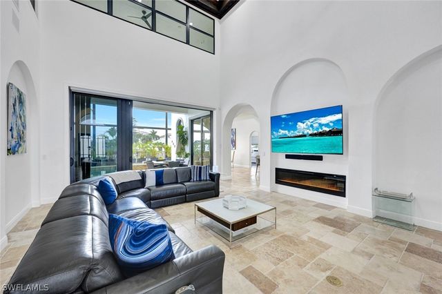 494 Seagull AVE, Naples, FL 34108