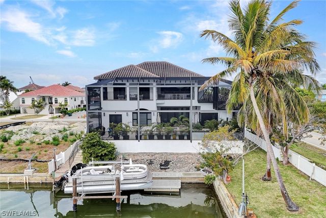 494 Seagull AVE, Naples, FL 34108