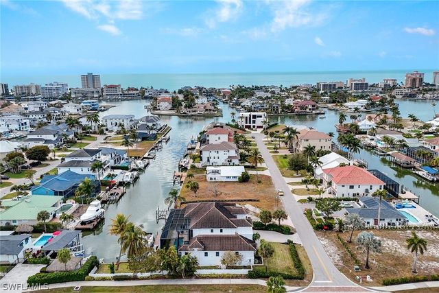 494 Seagull AVE, Naples, FL 34108