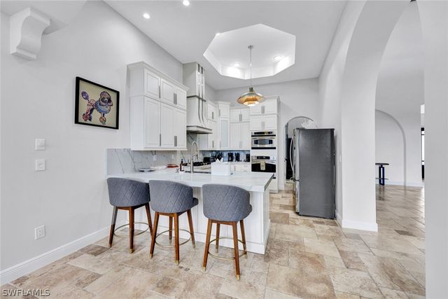 494 Seagull AVE, Naples, FL 34108