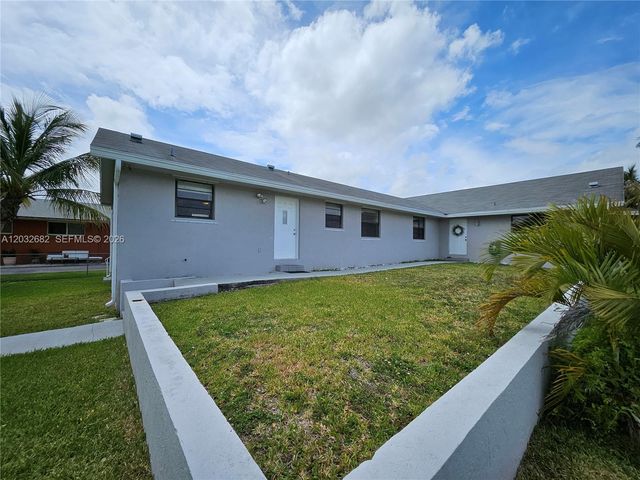 4149 SW 52nd St 1, Dania Beach, FL 33314