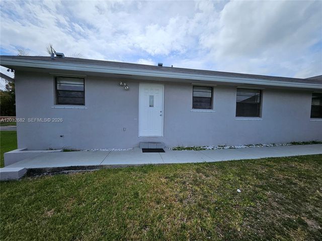 4149 SW 52nd St 1, Dania Beach, FL 33314