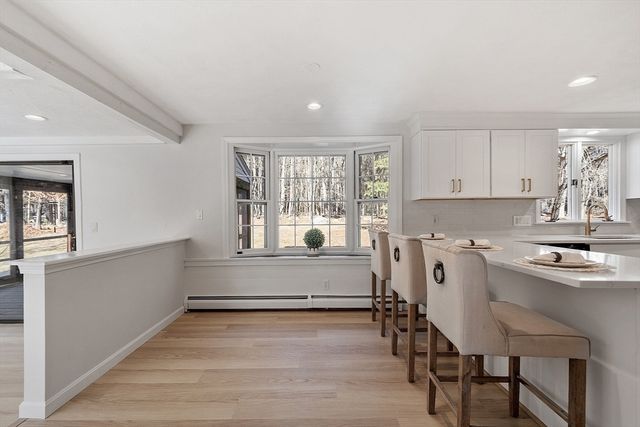 16 Minehan Ln, Marlborough, MA 01752