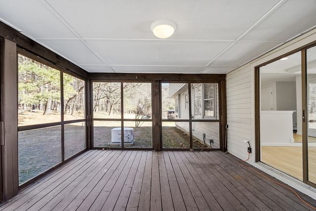 16 Minehan Ln, Marlborough, MA 01752