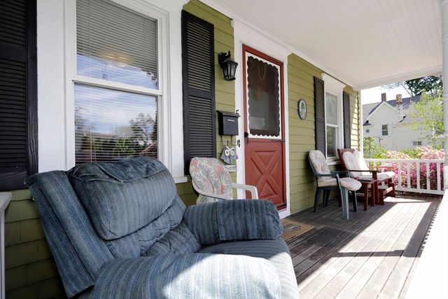 5 Anthony St, Acushnet, MA 02743