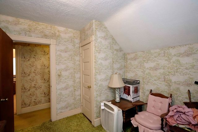 5 Anthony St, Acushnet, MA 02743