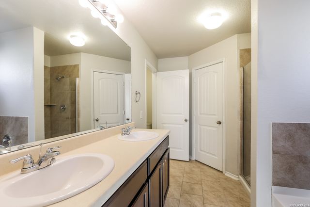 11131 CREEK EAGLE, San Antonio, TX 78245