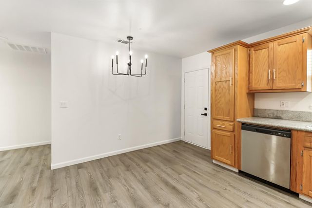 521 Exchange St, Sacramento, CA 95838